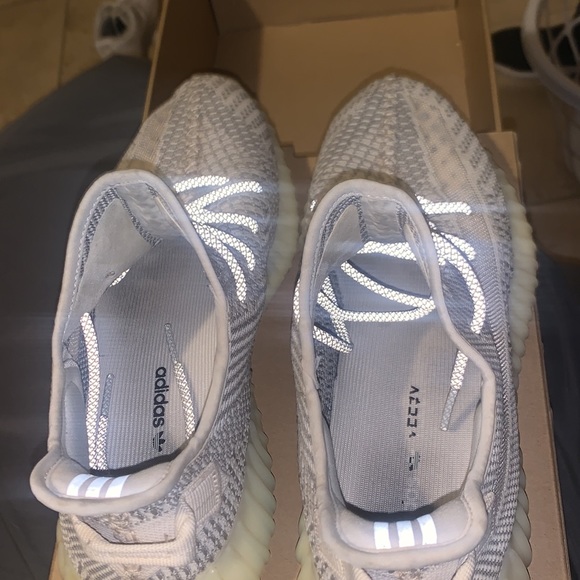 Yeezy Boost 350 - Picture 5 of 9